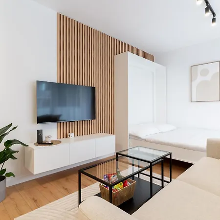 Hurban アパート ポプラト